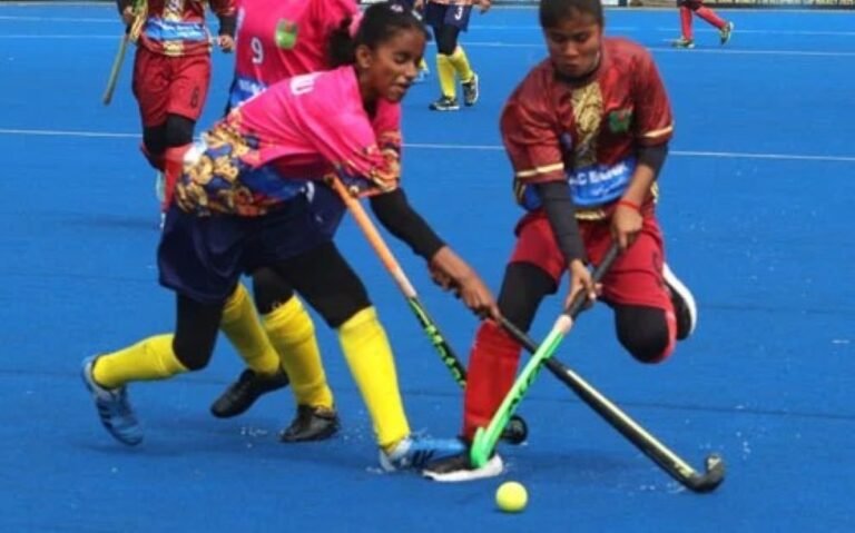 BKSP Dominate with Goal Fest in Women's Hockey