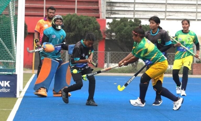 Four More Matches of Women’s Hockey Tournament Held