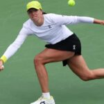 Swiatek Triumphs Over Zheng to Set Up Indian Wells Semi-Final Against Andreeva