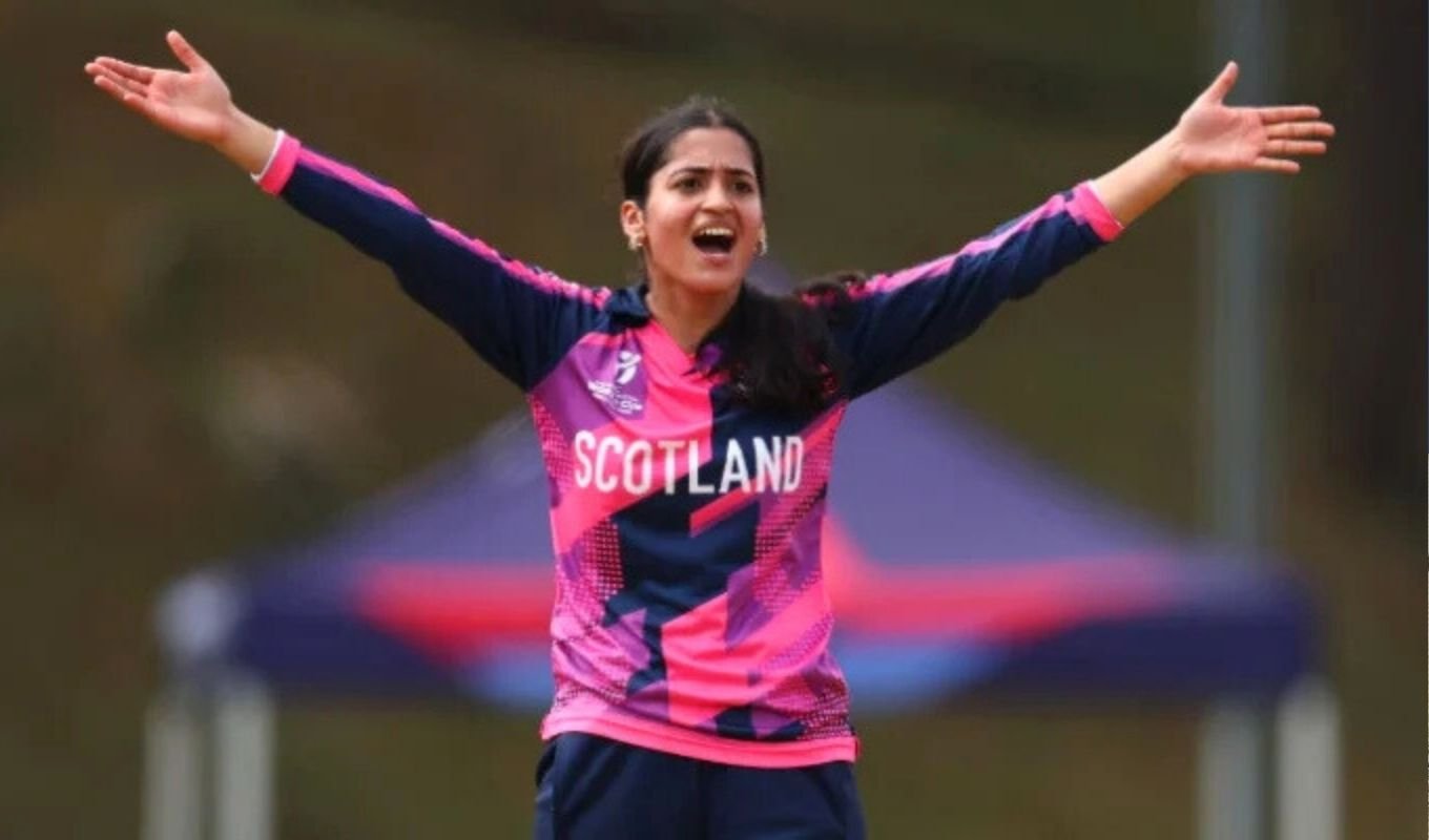 Pakistani-Origin Cricketer Naima Sheikh Makes History in Scotland 1 Pakistani-Origin Cricketer Naima Sheikh Makes History in Scotland Pakistani-Origin Cricketer Naima Sheikh Makes History in Scotland
