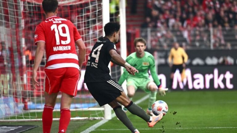 Diazs Stunning Goal Defies the Impossible Moment of the Week Diaz's Stunning Goal Defies the Impossible: Moment of the Week