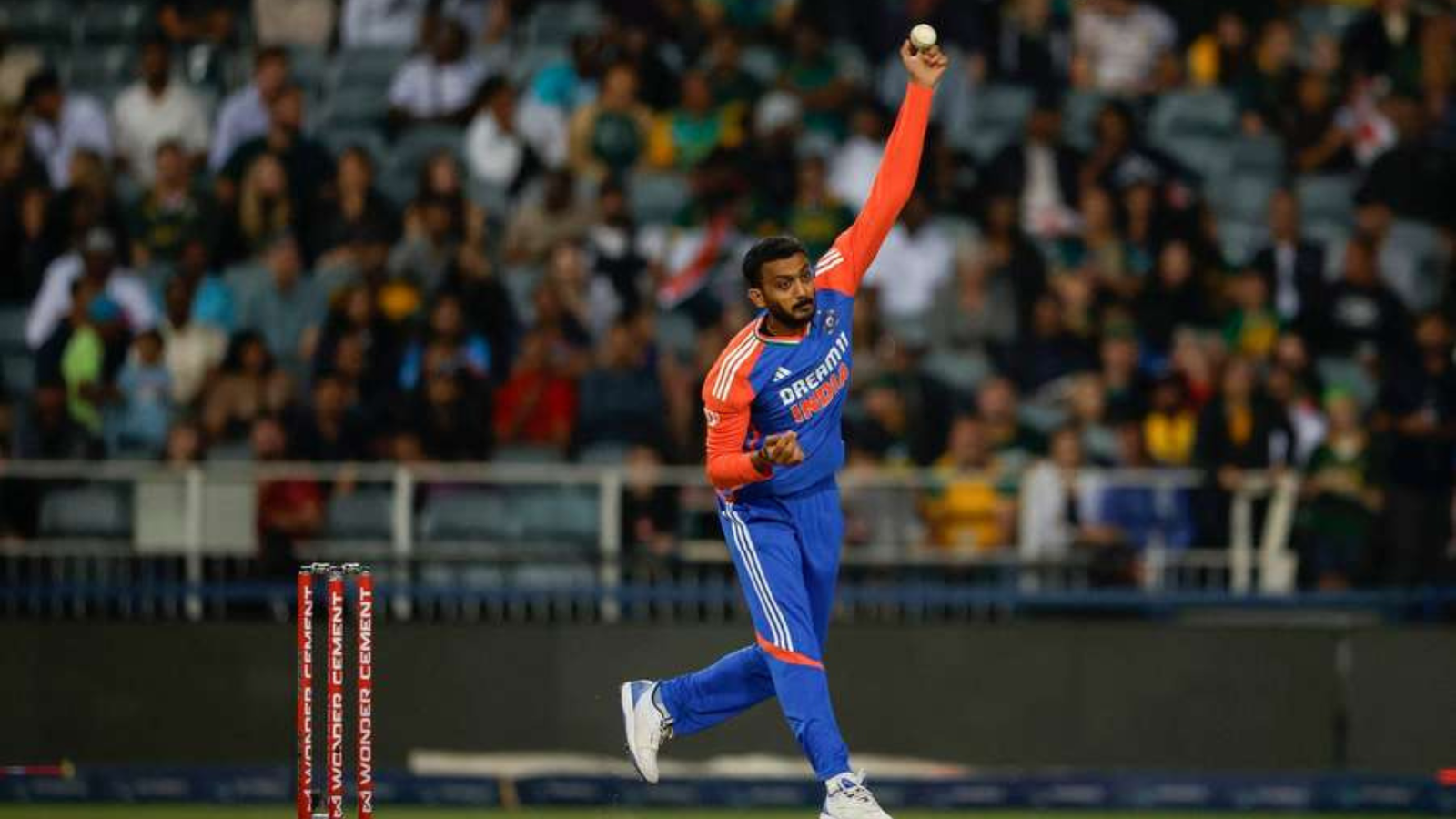 India’s Spin Attack Sends Australia Crashing