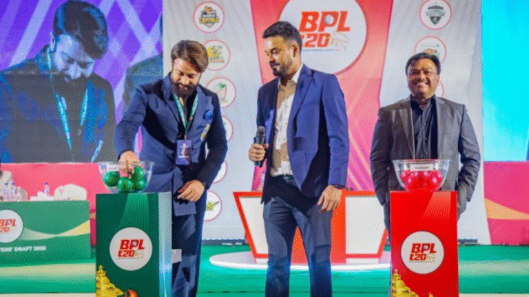 বিপিএল নিলামে চমক ঝড় নতুন নোয়াখালী এক্সপ্রেসসহ ছয় দলের কোটি টাকার লড়াই BPL Auction Returns After 12 Years with Stunning Budgets: Fierce Battle for Top Local and Overseas Stars