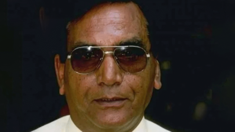 ৫৭ ওয়ানডে পরিচালনার পর সব শেষ—পাকিস্তান ক্রিকেটে শোকের ছায়া Farewell to a Legend: Former ICC Umpire Khizer Hayat Passes Away at 86