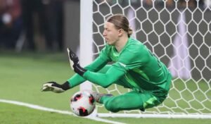 Injured PSG Goalkeeper Delivers Heroic Performance In Final Injured PSG Goalkeeper Delivers Heroic Performance In Final