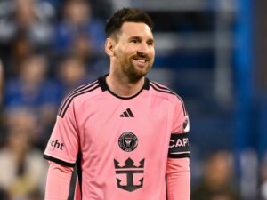 Messi Reaches 900 Career Goals Messi Reaches 900 Career Goals