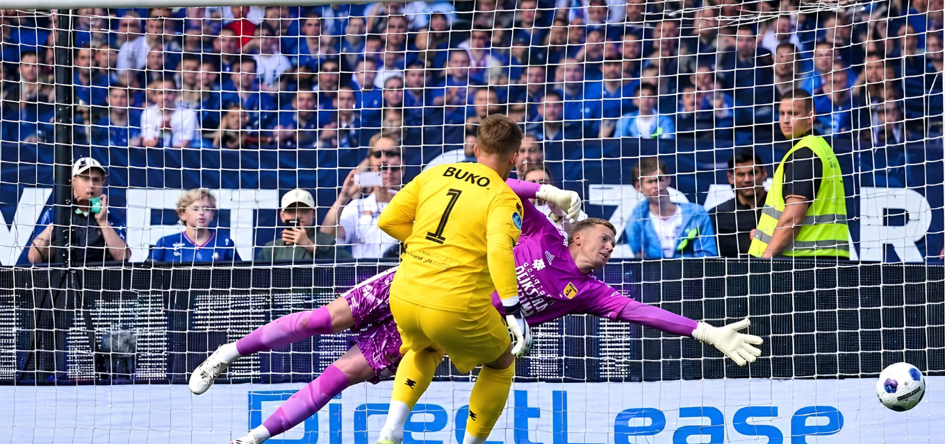 Goalkeeper Ronald Koeman Jr Scores Dramatic Brace in Eredivisie