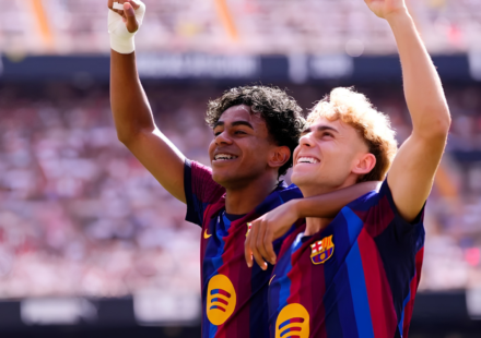 Lamine Yamal Stars as Barcelona Cruise Past Valencia 5-0